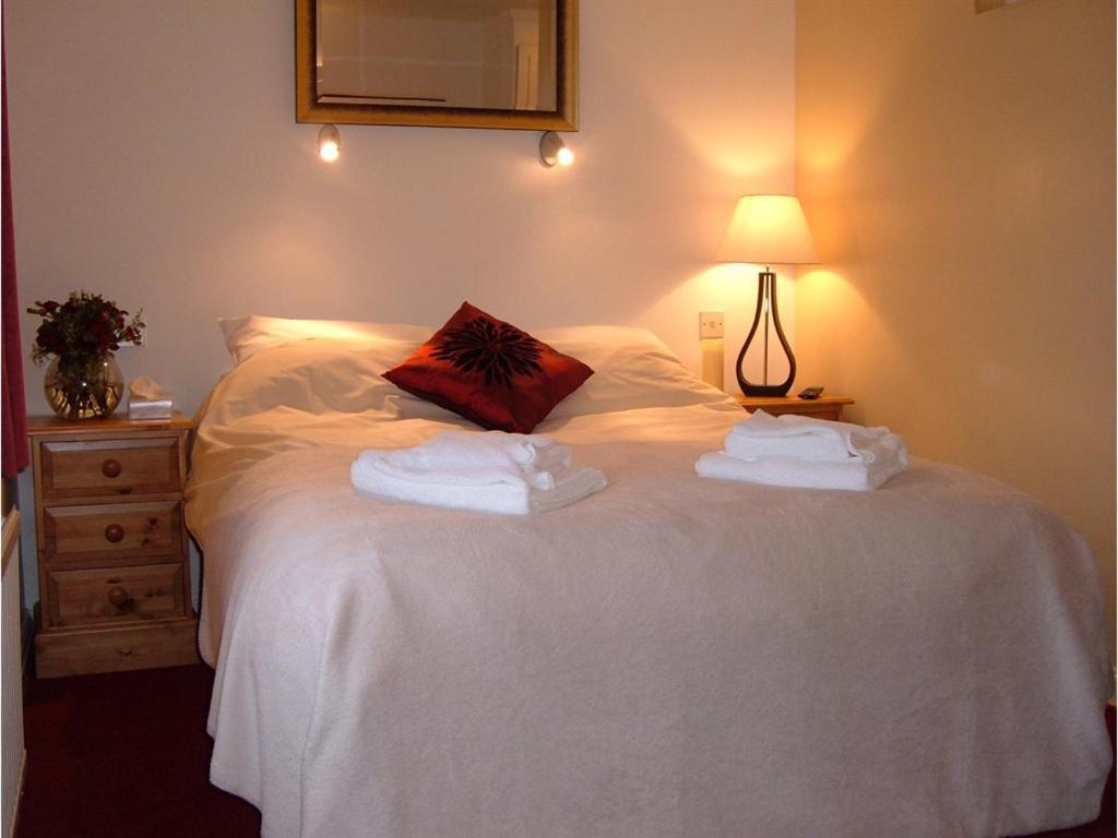 The Wheatsheaf Inn Cuckfield Zimmer foto